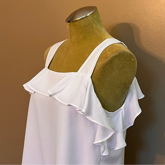 Banana Republic Factory Ruffle Tank - Picture 2 of 5